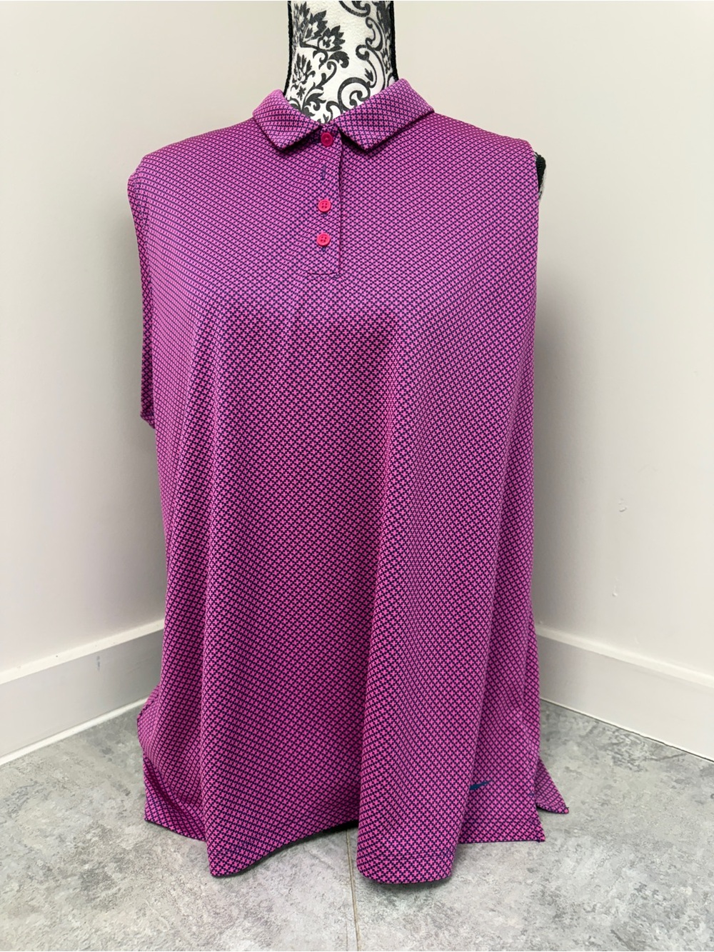 Nike Sleeveless Polo Top in Magenta Pink